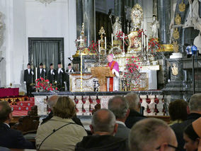 Abschlussvesper der Bischofskonferenz mit Spendung des Bonifatiussegens (© Karl-Franz Thiede)
